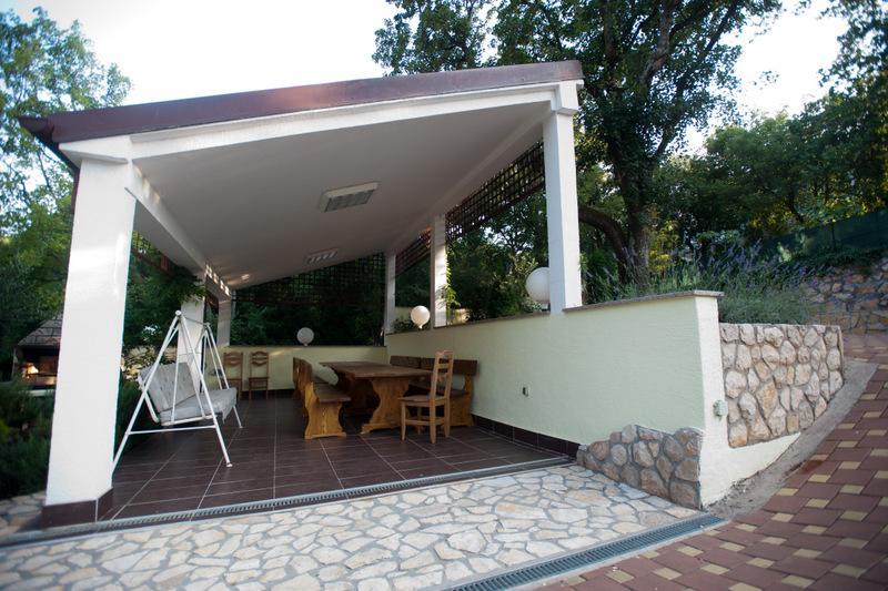 Apartment Marinko Povile